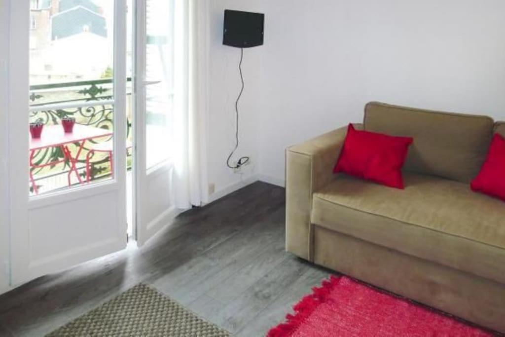 Nid Douillet Pour 2.. A 50 Metres De La Plage 梅尔·莱斯·拜恩斯 外观 照片