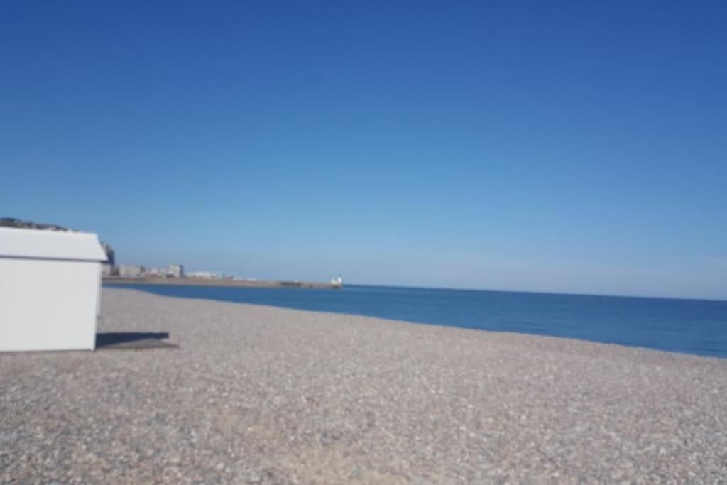 Nid Douillet Pour 2.. A 50 Metres De La Plage 梅尔·莱斯·拜恩斯 外观 照片